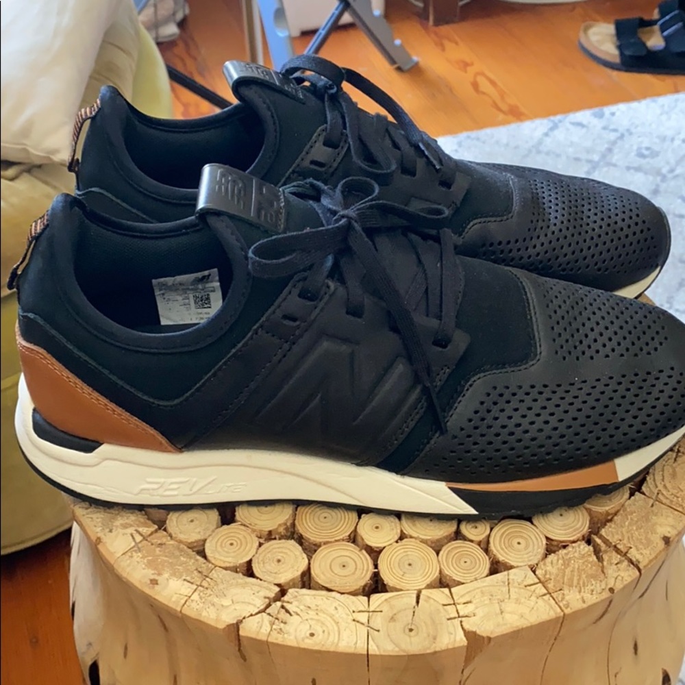 Black New Balance